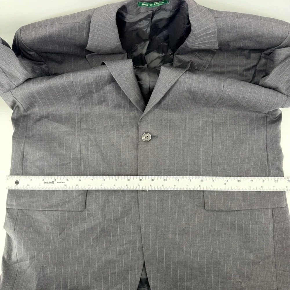 Lauren Ralph Lauren Grey Pinstripe Wool Blazer Sport Coat 44R Mens Jacket